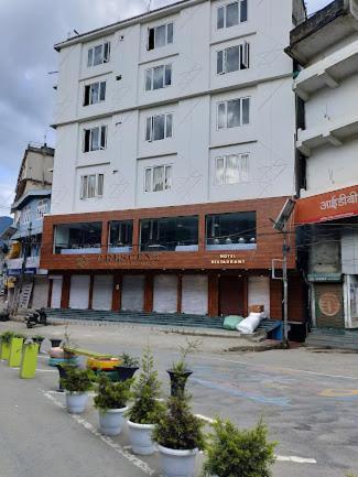 Crescent International Kohima Zewnętrze zdjęcie