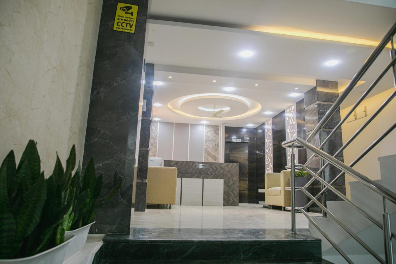 Crescent International Kohima Zewnętrze zdjęcie